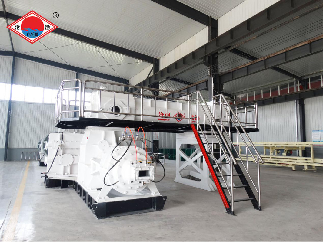 Two Stage Vacuum Extruder 750mm Bricks Manufacturing Machine